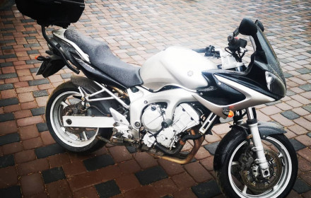 Motociklas Yamaha FZ6 Fazer, moto nuoma