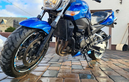 Motociklas Suzuki GSR 600, moto nuoma