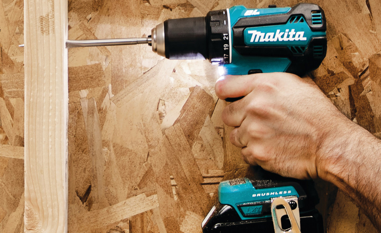 Аккумуляторный шуруповерт makita ddf485z