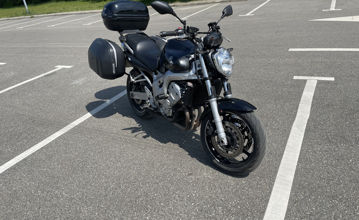 Motociklų nuoma, Yamaha FZ6 nuoma, Kaunas