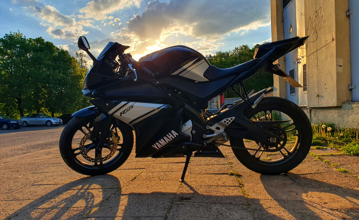 Motociklų nuoma, Yamaha YZF-R125 (125cc) nuoma, Vilnius