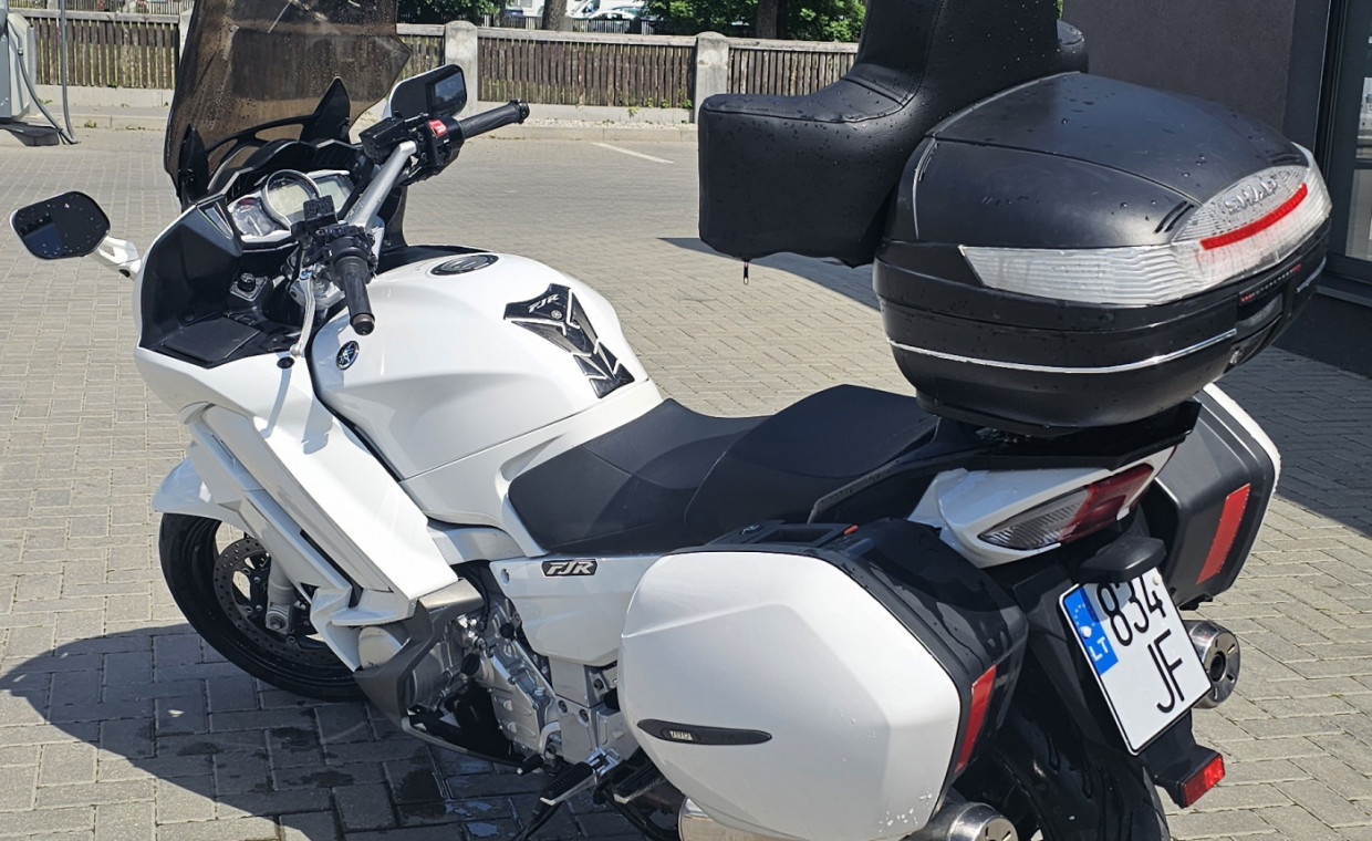 Motociklų nuoma, YAMAHA FJR1300 nuoma, Tauragė