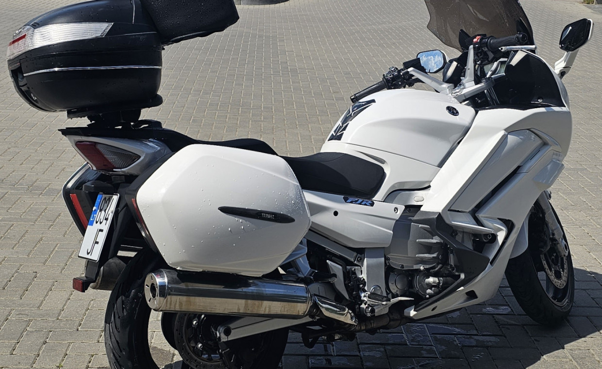 Motociklų nuoma, YAMAHA FJR1300 nuoma, Tauragė