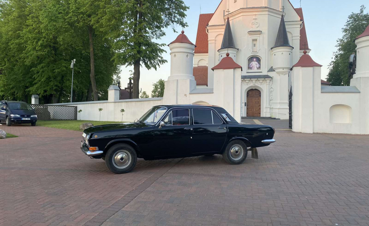 Automobilių nuoma, Gaz 24 Volga nuoma, Šiauliai