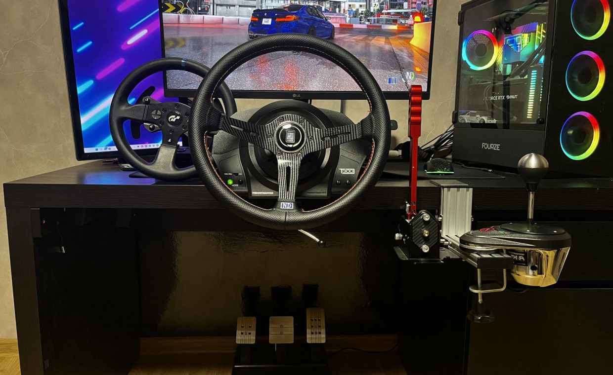 Žaidimų konsolių nuoma, Thrustmaster T300 RS GT nuoma, Grigiškės