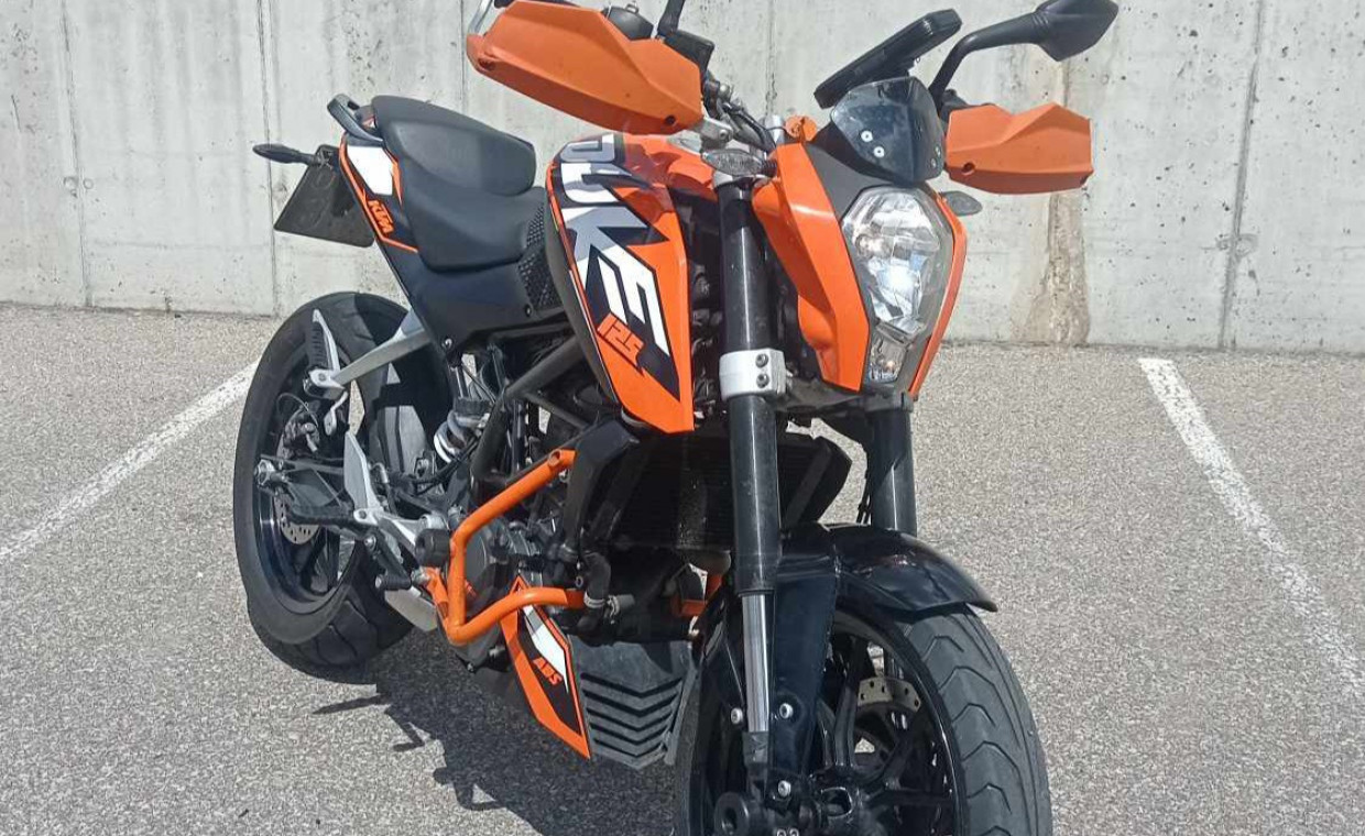 Motociklų nuoma, Motociklas KTM Duke 125 (A1 kategorija) nuoma, Vilnius