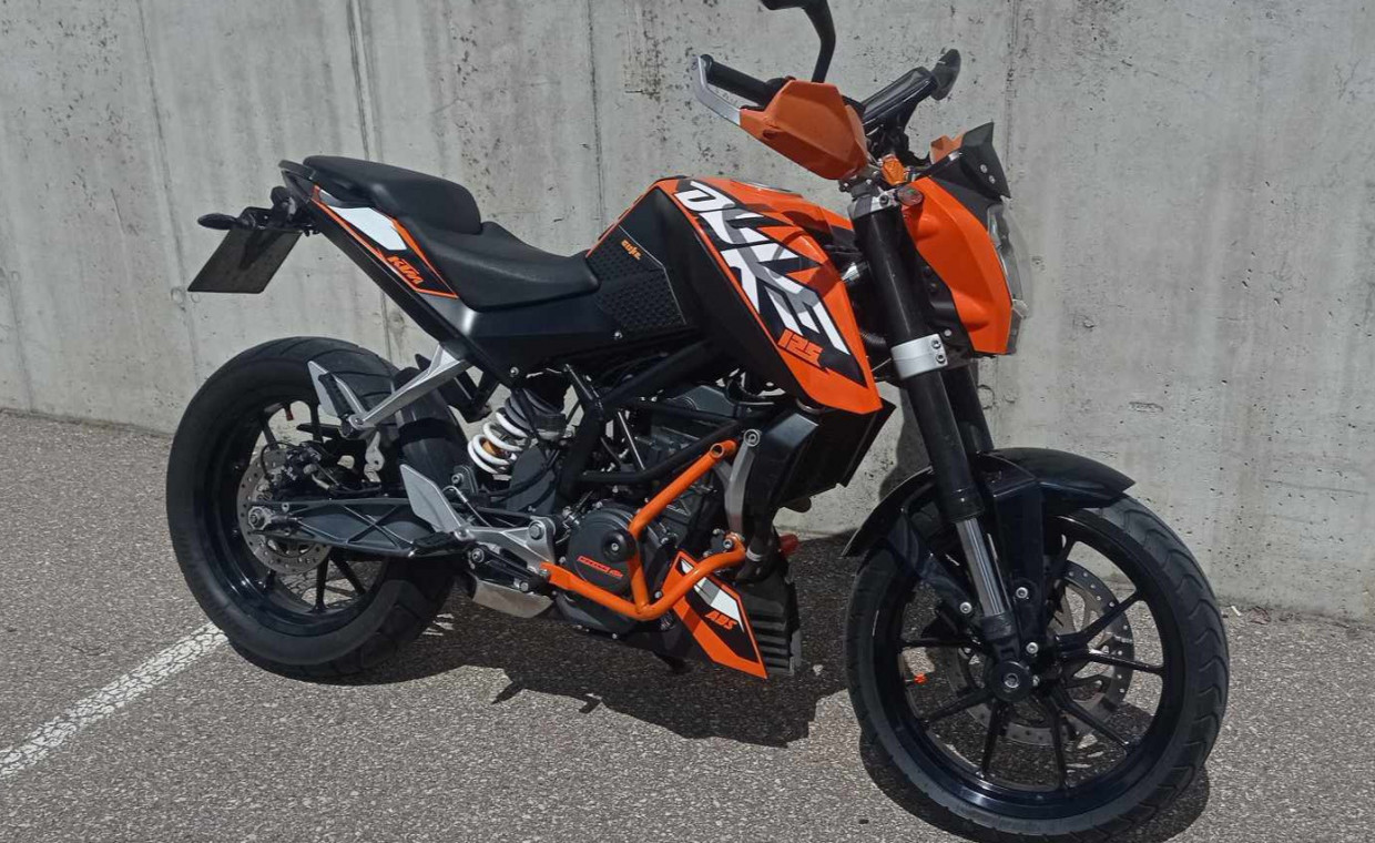 Motociklų nuoma, Motociklas KTM Duke 125 (A1 kategorija) nuoma, Vilnius