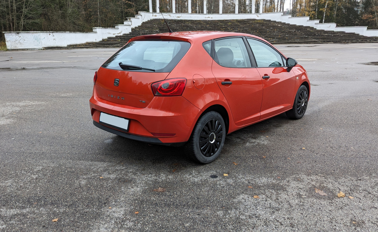 Automobilių nuoma, Seat Ibiza, 2016 nuoma, Vilnius