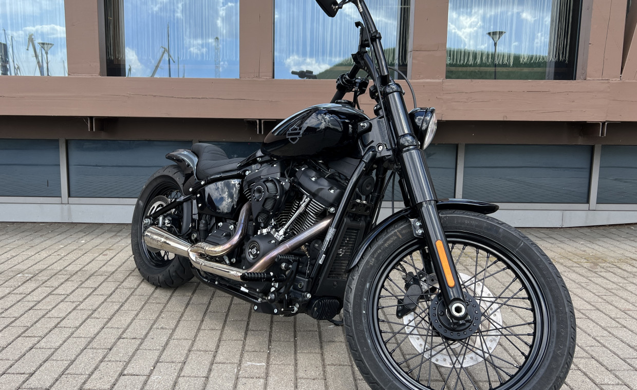 Motociklų nuoma, Harley Davidson Street bob nuoma, Vilnius