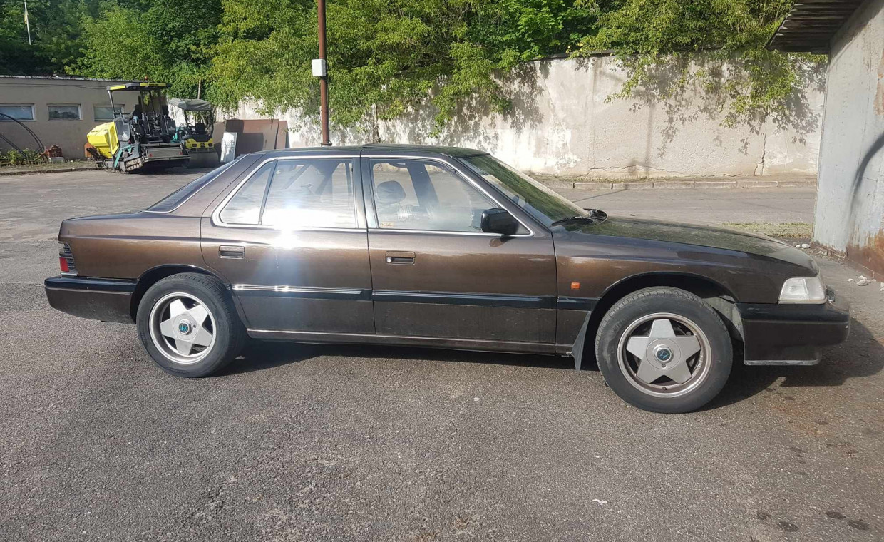 Automobilių nuoma, Honda Legend, 1989, V6, Sedanas nuoma, Vilnius