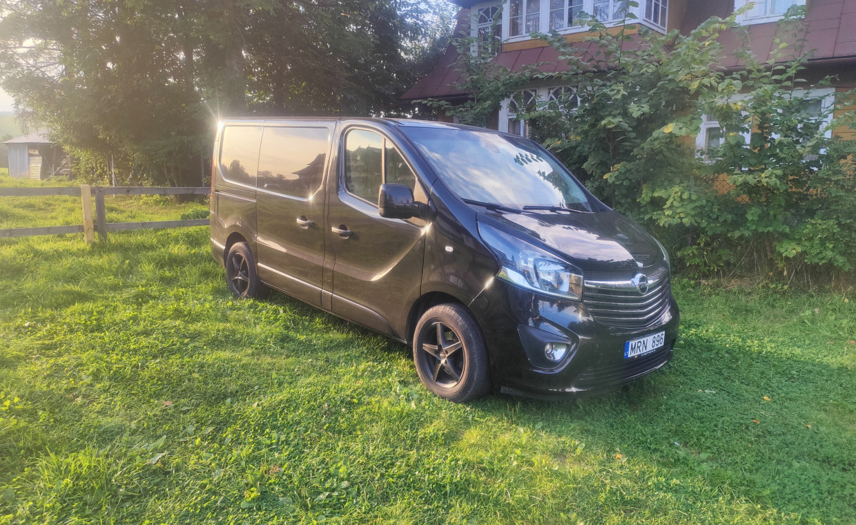 Automobilių nuoma, Opel Vivaro 9 vietų automobilis nuoma, Kaunas