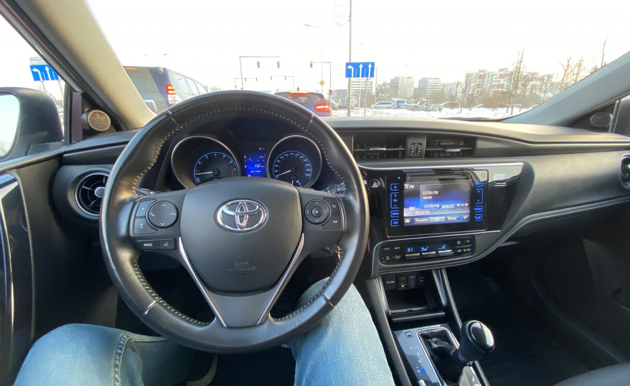 Automobilių nuoma, Toyota Auris 2016 nuoma, Vilnius