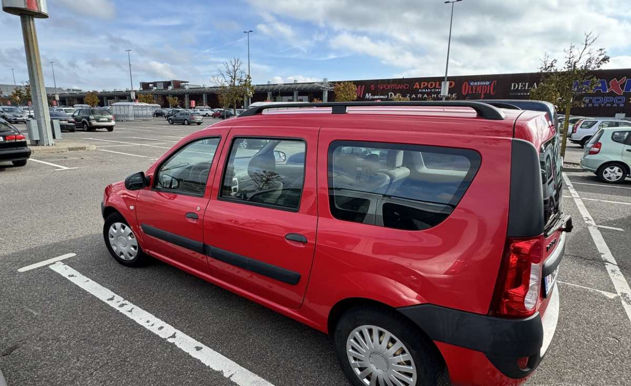 Automobilių nuoma, Dacia LOGAN nuoma, Vilnius