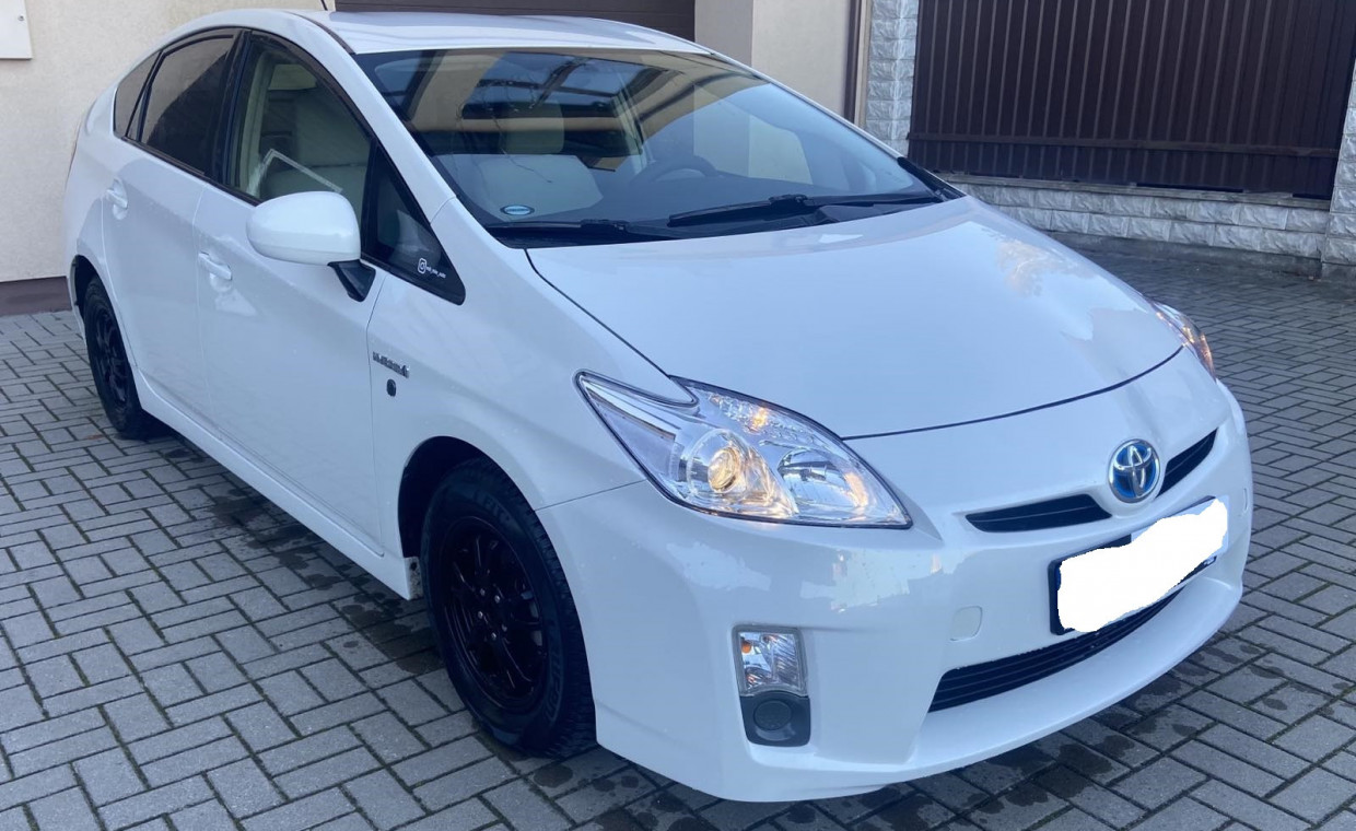 Automobilių nuoma, TOYOTA PRIUS 3 nuoma, Kaunas