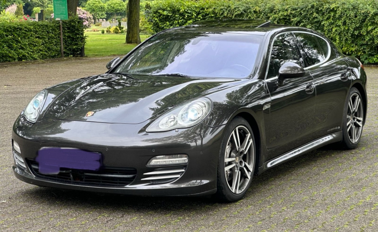 Automobilių nuoma, Porsche Panamera nuoma, Vilnius