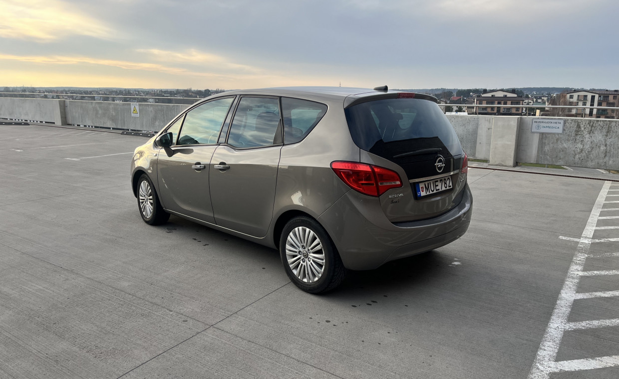 Automobilių nuoma, Opel Meriva nuoma, Vilnius