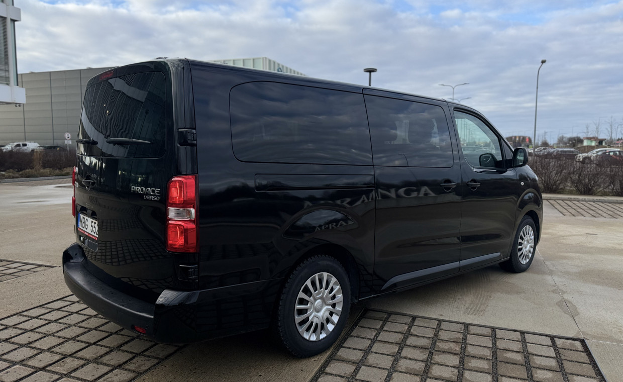 Mikroautobusų ir kemperių nuoma, Toyota Proace keleivinis mikroautobusas nuoma, Vilnius