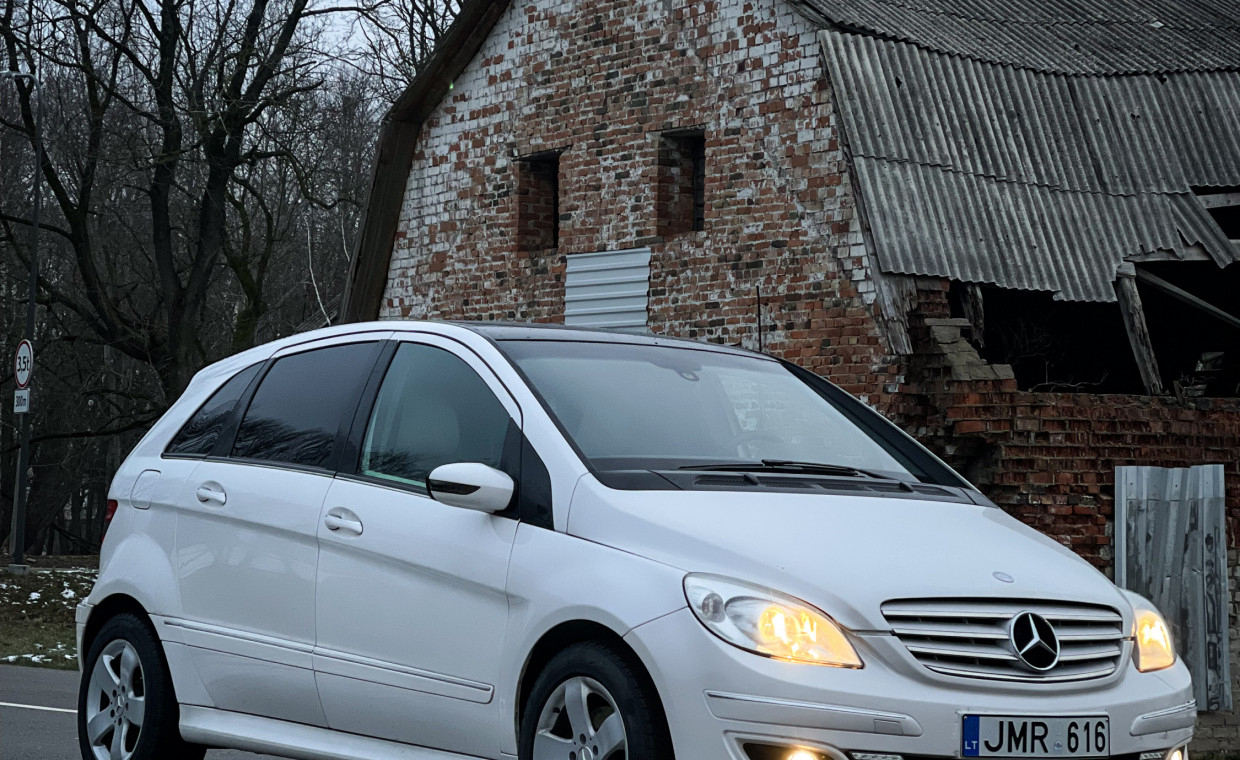 Automobilių nuoma, Mercedes Benz B180 Automatinė, Dyzelis nuoma, Kaunas