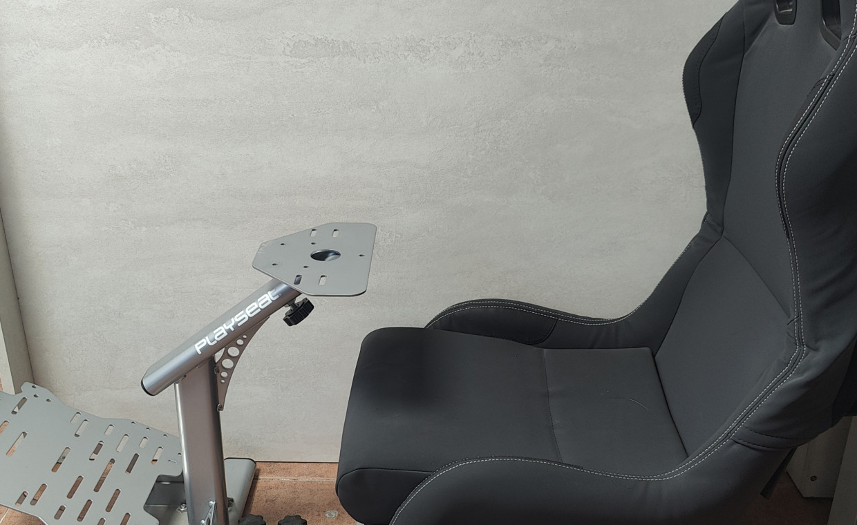 Žaidimų konsolių nuoma, Playseat Vairavimo kėdė nuoma, Klaipėda