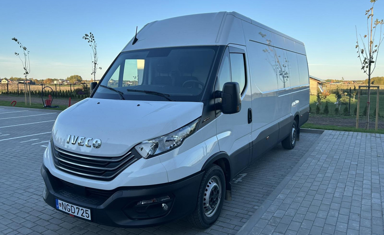 Mikroautobusų ir kemperių nuoma, Iveco Daily 35S18 nuoma, Alytus