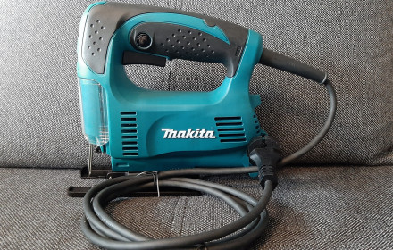 SIAURAPJŪKLIS MAKITA 4327