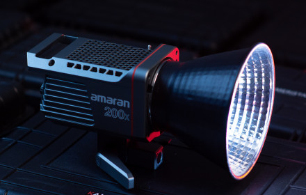 Aputure Amaran 200x Bi-color LED lempa