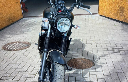 Yamaha xsr700