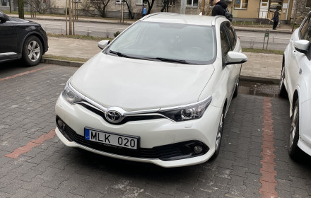 Toyota Auris 2016