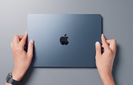 Macbook Air M2 Midnight spalvos