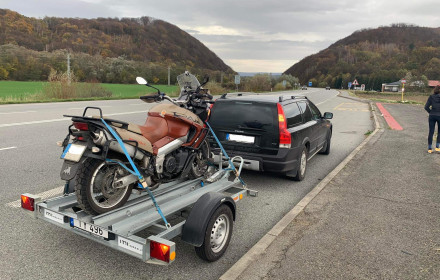 Priekaba motociklams transportuoti